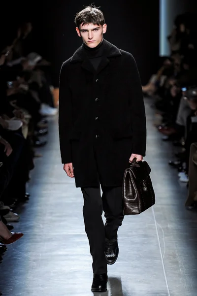 Look 11